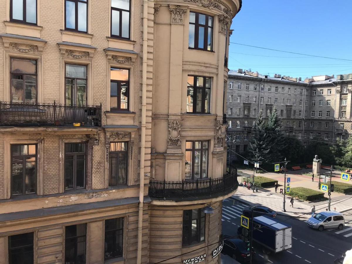 Solo Na Bolshom Prospekte Hotell Sankt Petersburg Exteriör bild